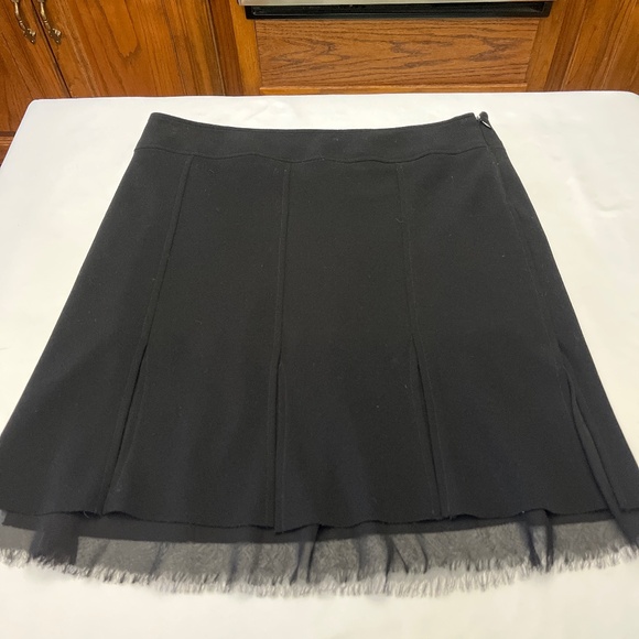Very Pretty Black BeBe Skirt.  Fun and Flirty.  Sz. 10. - Picture 1 of 11